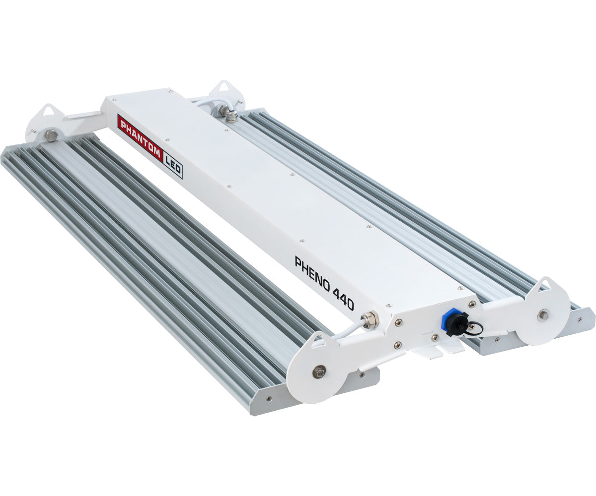 Phantom LED Phantom PHENO 440 LED 100-277V 440W MP Spectrum