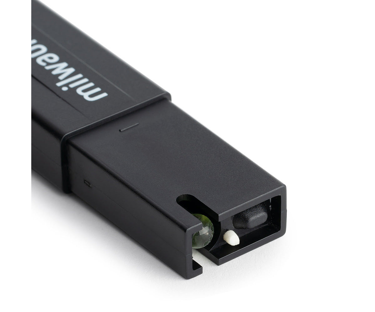 Milwaukee Instruments pH Tester With 1 Point Manual Calibration